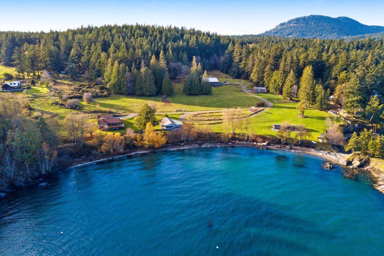 Obstruction Pass Cottage Olga Exterior foto